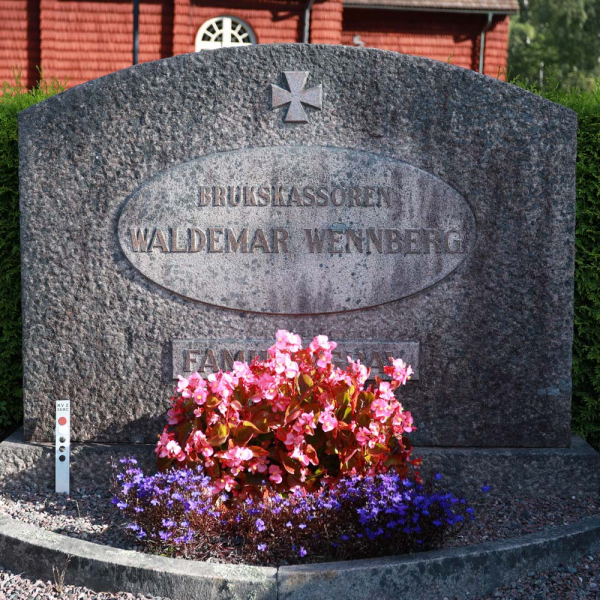 Waldemar Wennbergs familjegrav i gruppen Värmland / Hammarö / Norra Kyrkogården hos Kyrkogårdsvandring (0202003ABC-R)