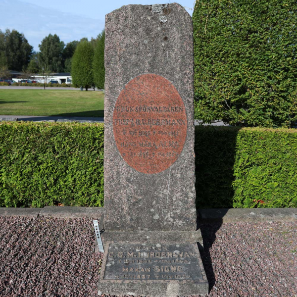 Fritz Beermans familjegrav  i gruppen Värmland / Hammarö / Norra Kyrkogården hos Kyrkogårdsvandring (0204002ABCD-R)