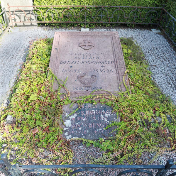 Wenzel Björkhagens familjegrav i gruppen Värmland / Hammarö / Norra Kyrkogården hos Kyrkogårdsvandring (0208008ABC-R)