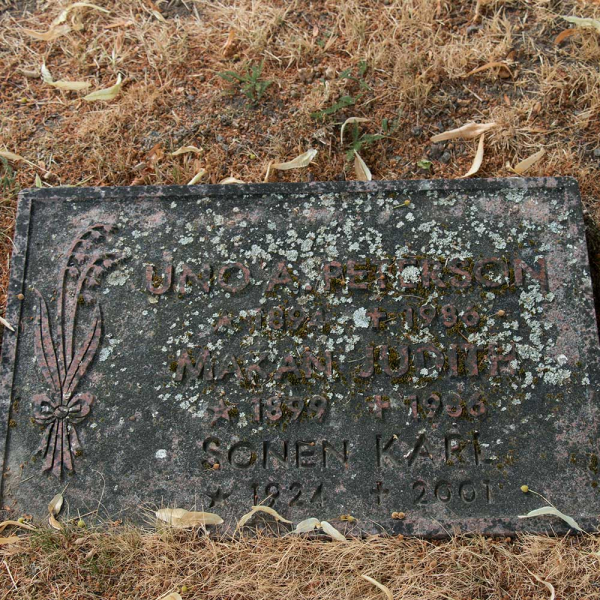 Uno Pettersson i gruppen Värmland / Säffle / Kila kyrkogård hos Kyrkogårdsvandring (100832-33)