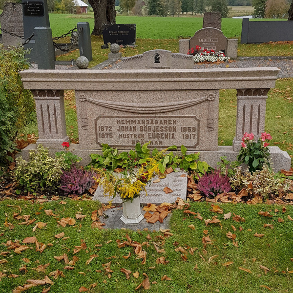 Johan Börjessons familjegrav i gruppen Värmland / Säffle / Långserud kyrkogård hos Kyrkogårdsvandring (120450R)