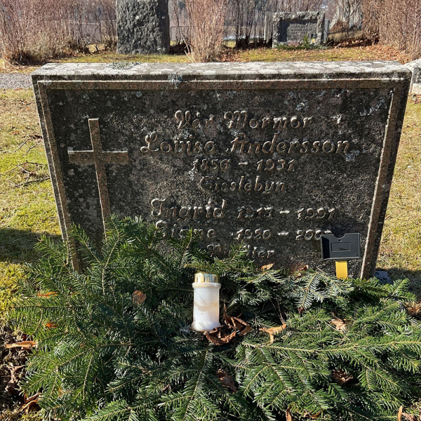  Lovisa Anderssons familjegrav  i gruppen Vrmland / Sffle / Lngserud kyrkogrd hos Kyrkogrdsvandring (120584R)
