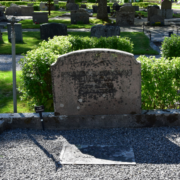 Arvid Gustafsson i gruppen Vrmland / Arvika / Arvika kyrkogrd hos Kyrkogrdsvandring (210C0180)