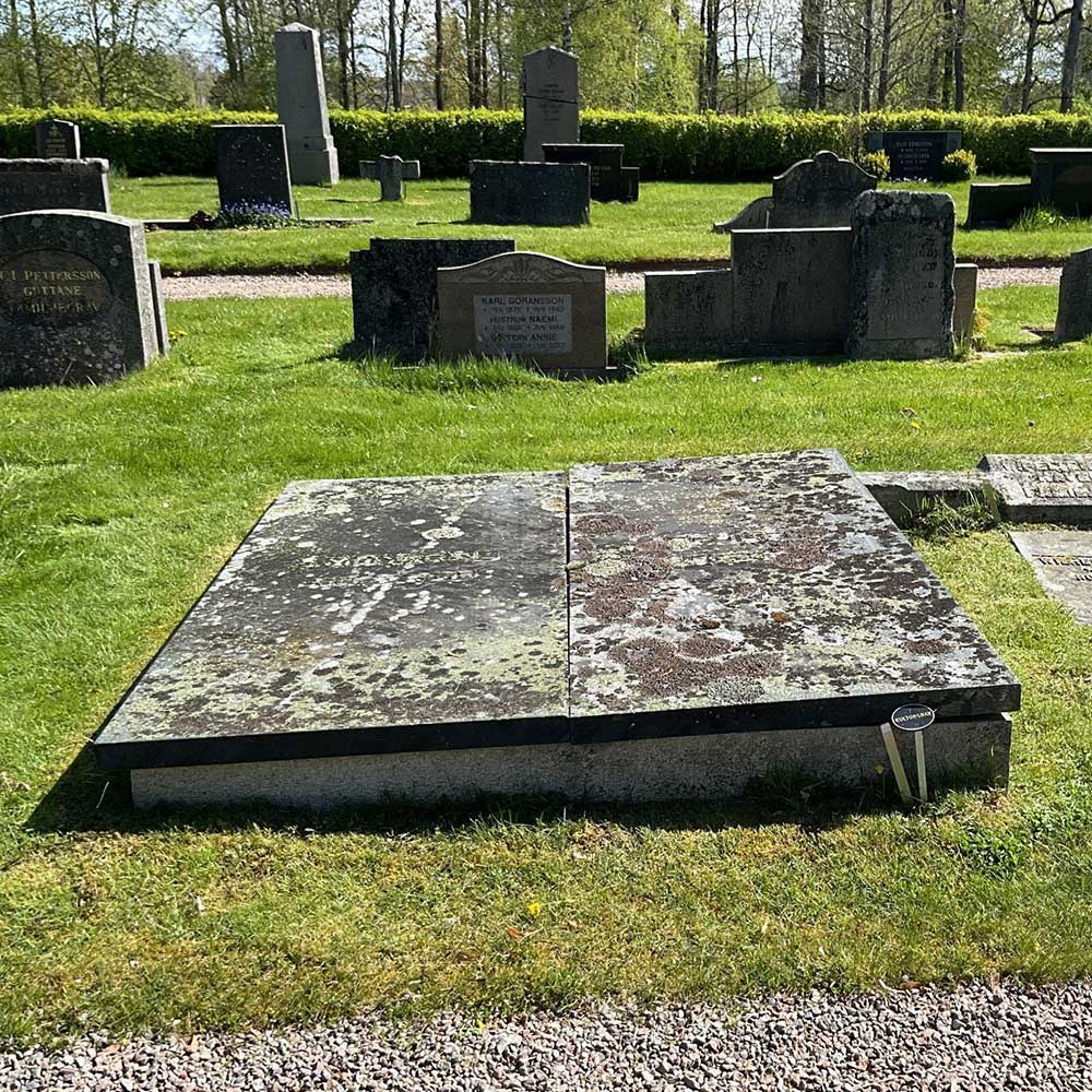 Johan Igels familjegrav    