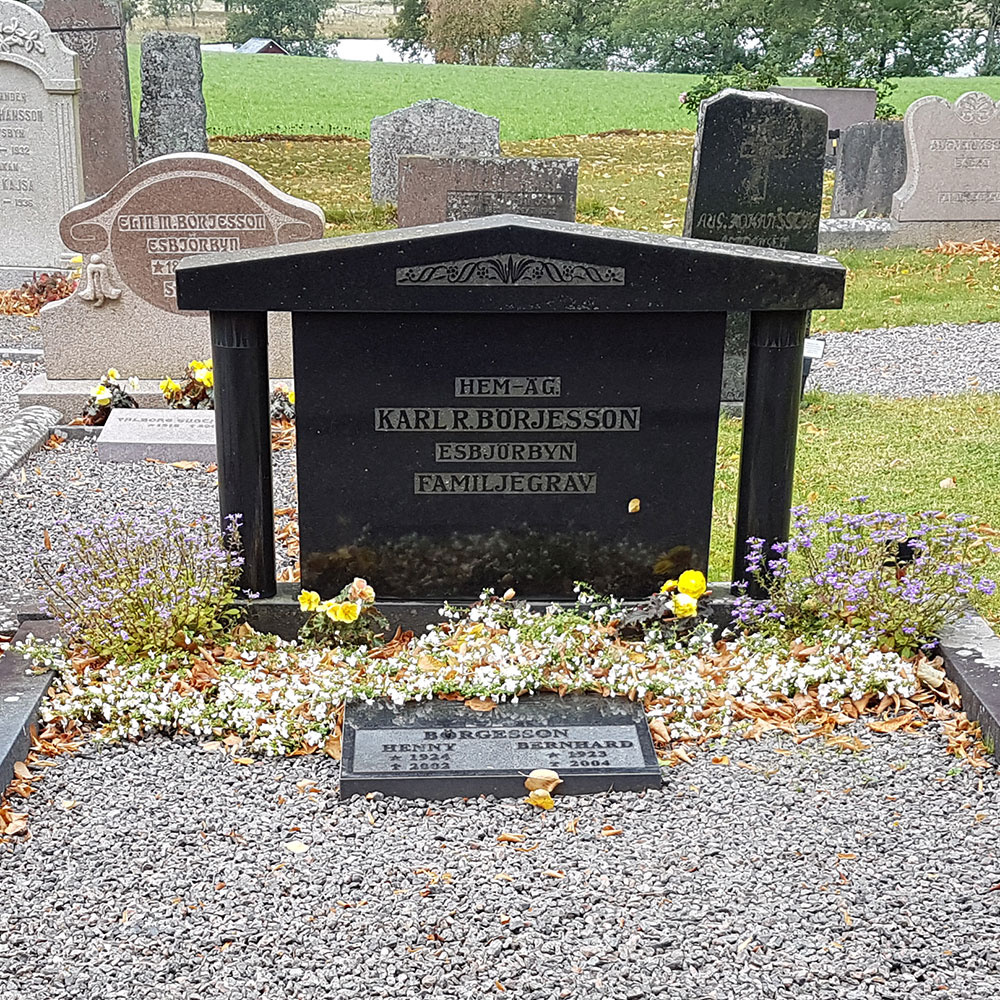 Karl B�rjessons familjegrav